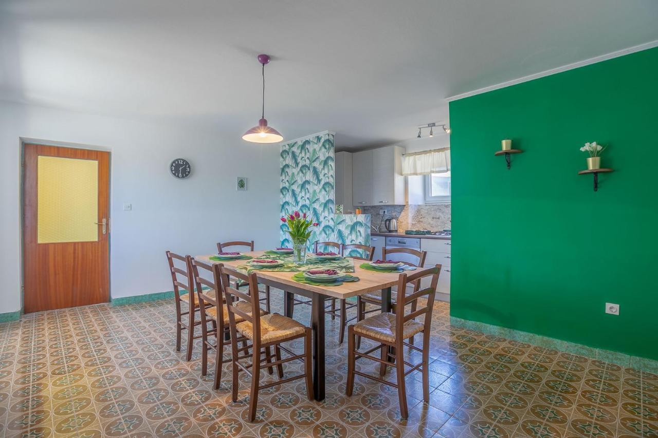 Villa John Pula Extérieur photo